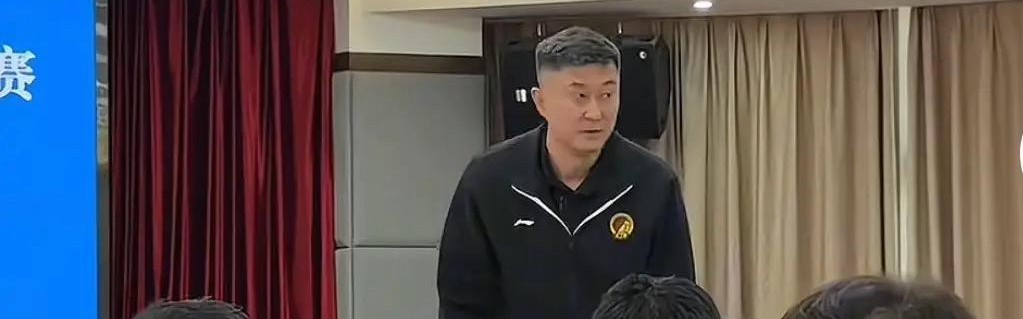 世界杯对阵表-杜锋官宣新职位！正式回应下课传闻，陈老板力挺，朱芳雨站队